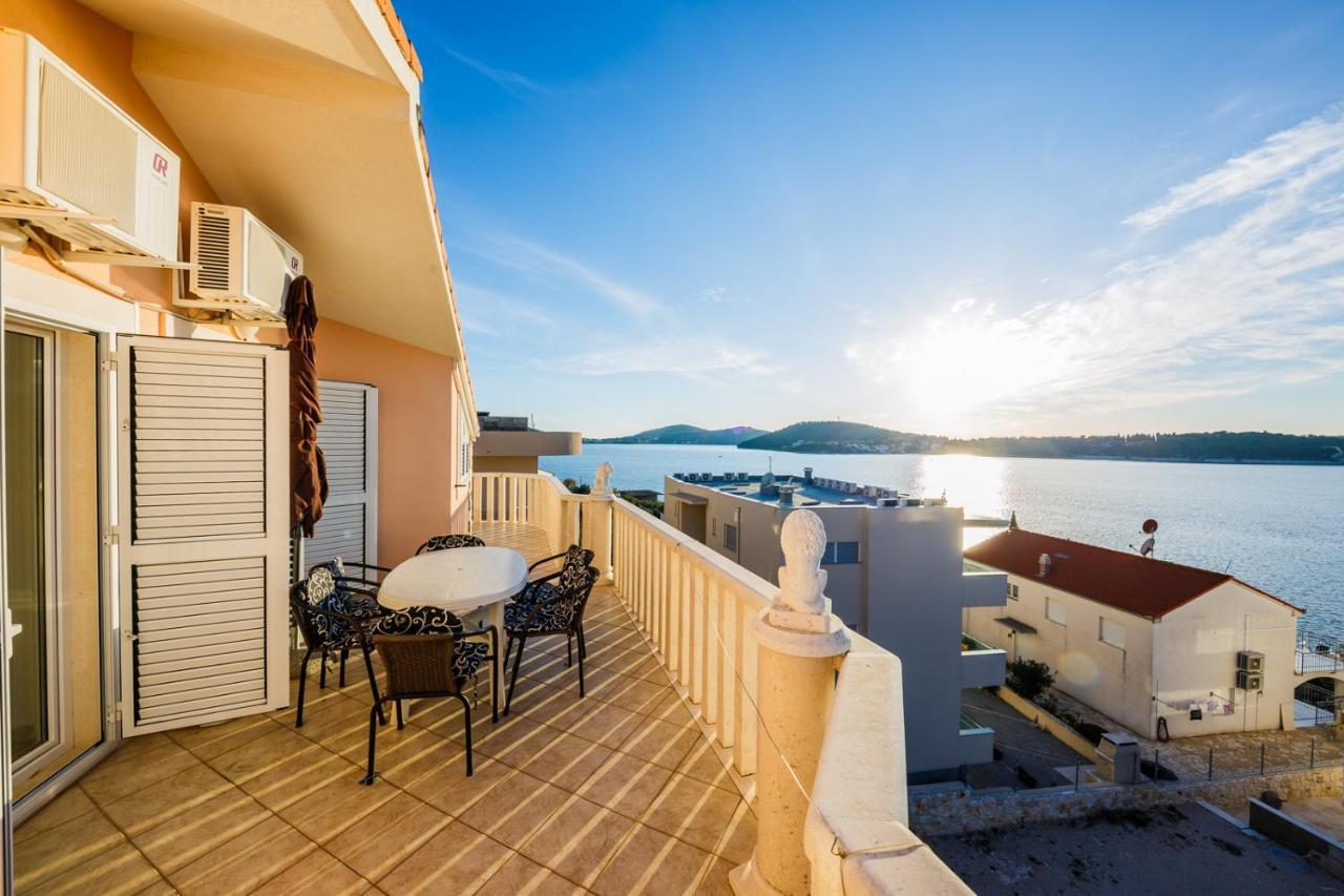 Apartamenty Z Basenem Ilja Rogoznica (Sibenik-Knin) Dış mekan fotoğraf