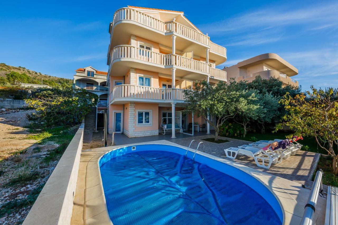 Apartamenty Z Basenem Ilja Rogoznica (Sibenik-Knin) Dış mekan fotoğraf