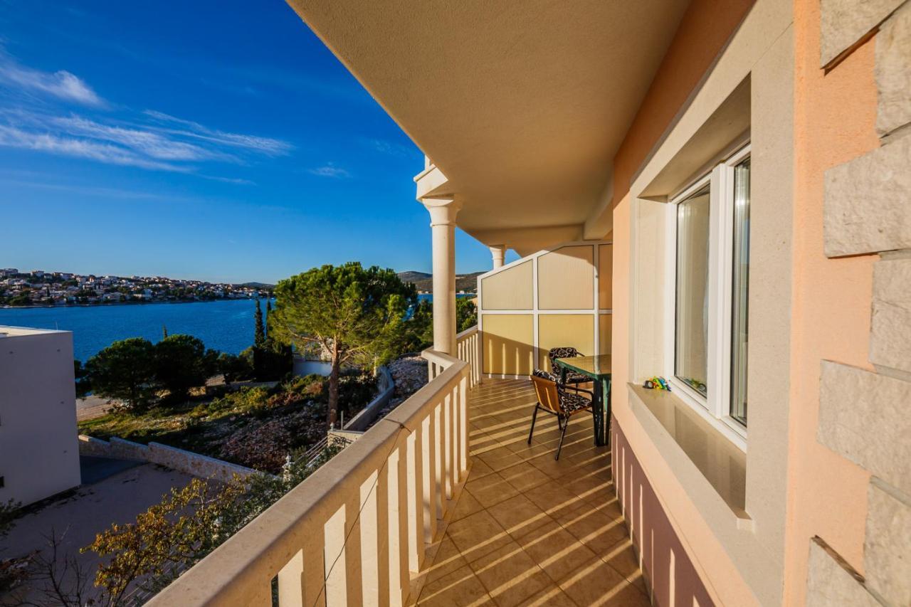 Apartamenty Z Basenem Ilja Rogoznica (Sibenik-Knin) Dış mekan fotoğraf