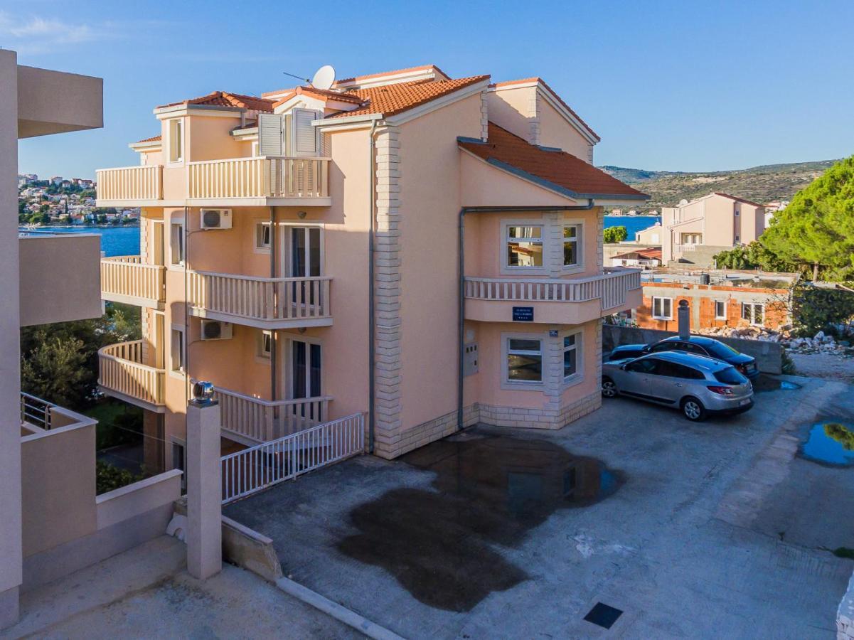 Apartamenty Z Basenem Ilja Rogoznica (Sibenik-Knin) Dış mekan fotoğraf